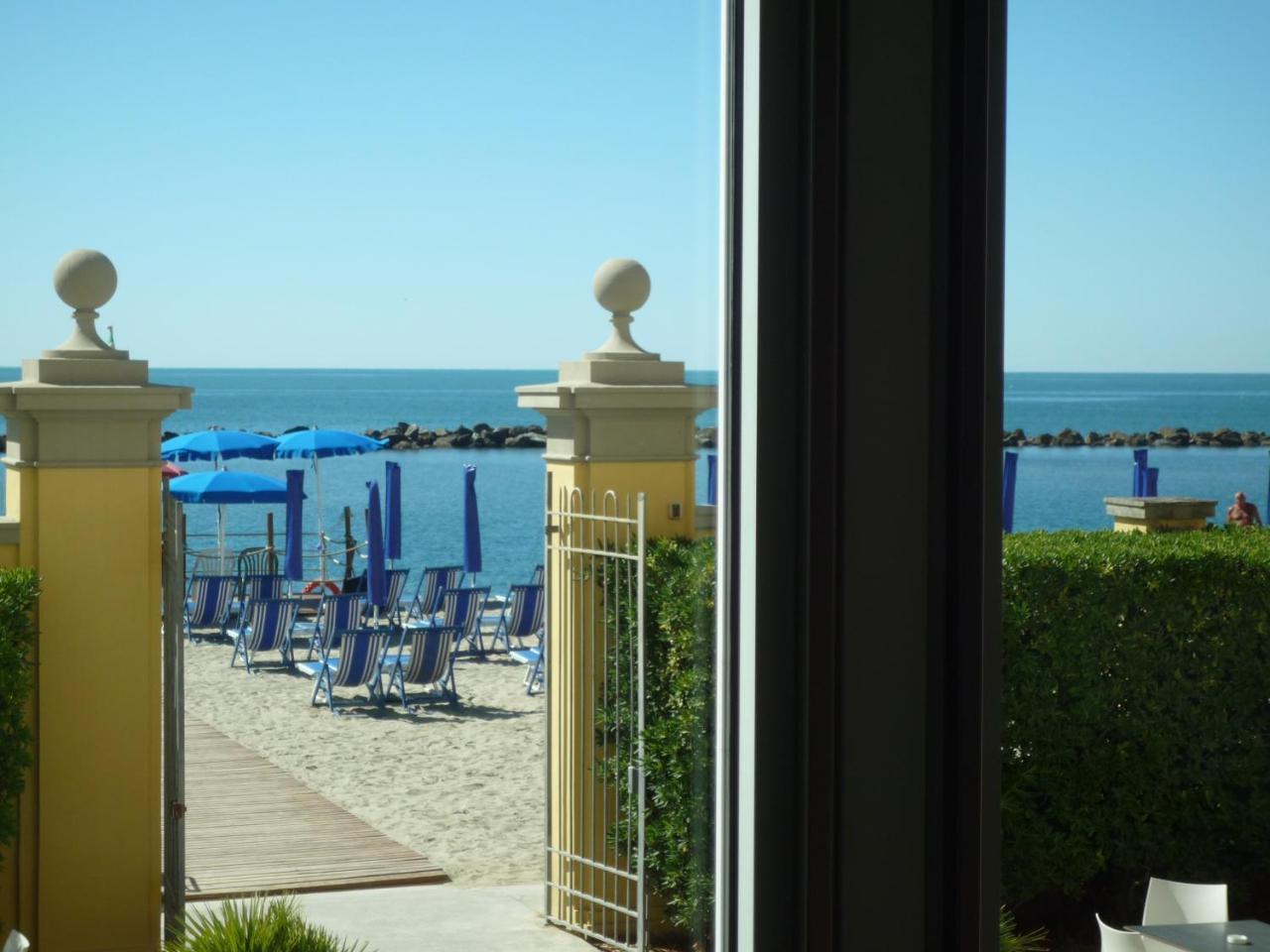 Casa F.A.C.I Marina di Massa Exterior foto